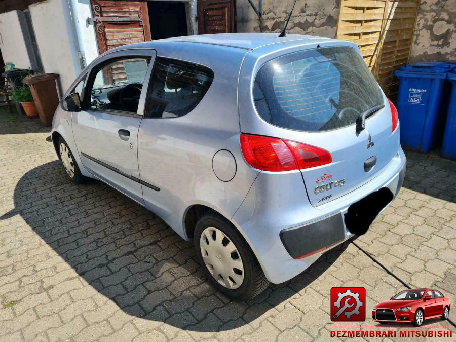 Baie ulei mitsubishi colt 2004