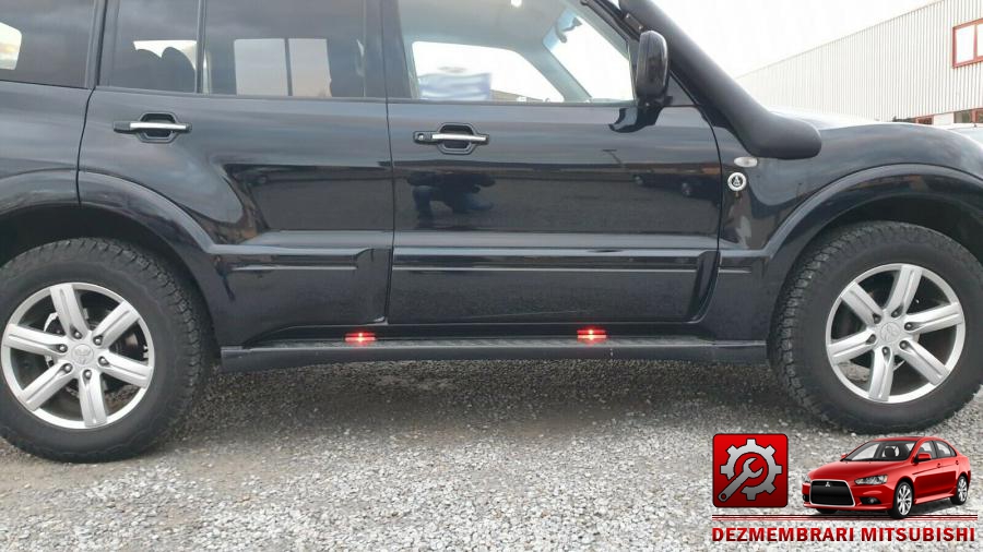 Bancheta spate mitsubishi pajero 2007