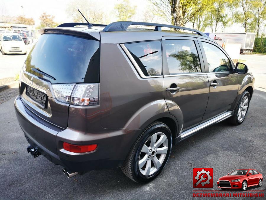 Bandouri mitsubishi outlander 2010