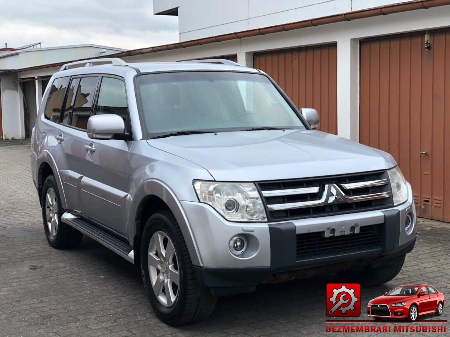 Bara spate mitsubishi pajero 2009