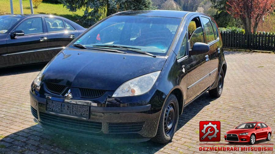 Luneta mitsubishi colt 2010