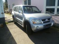 Luneta mitsubishi pajero 2009